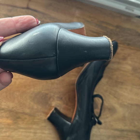 Capezio Black Character Shoes/Heels - 7.5 - Picture 8 of 10
